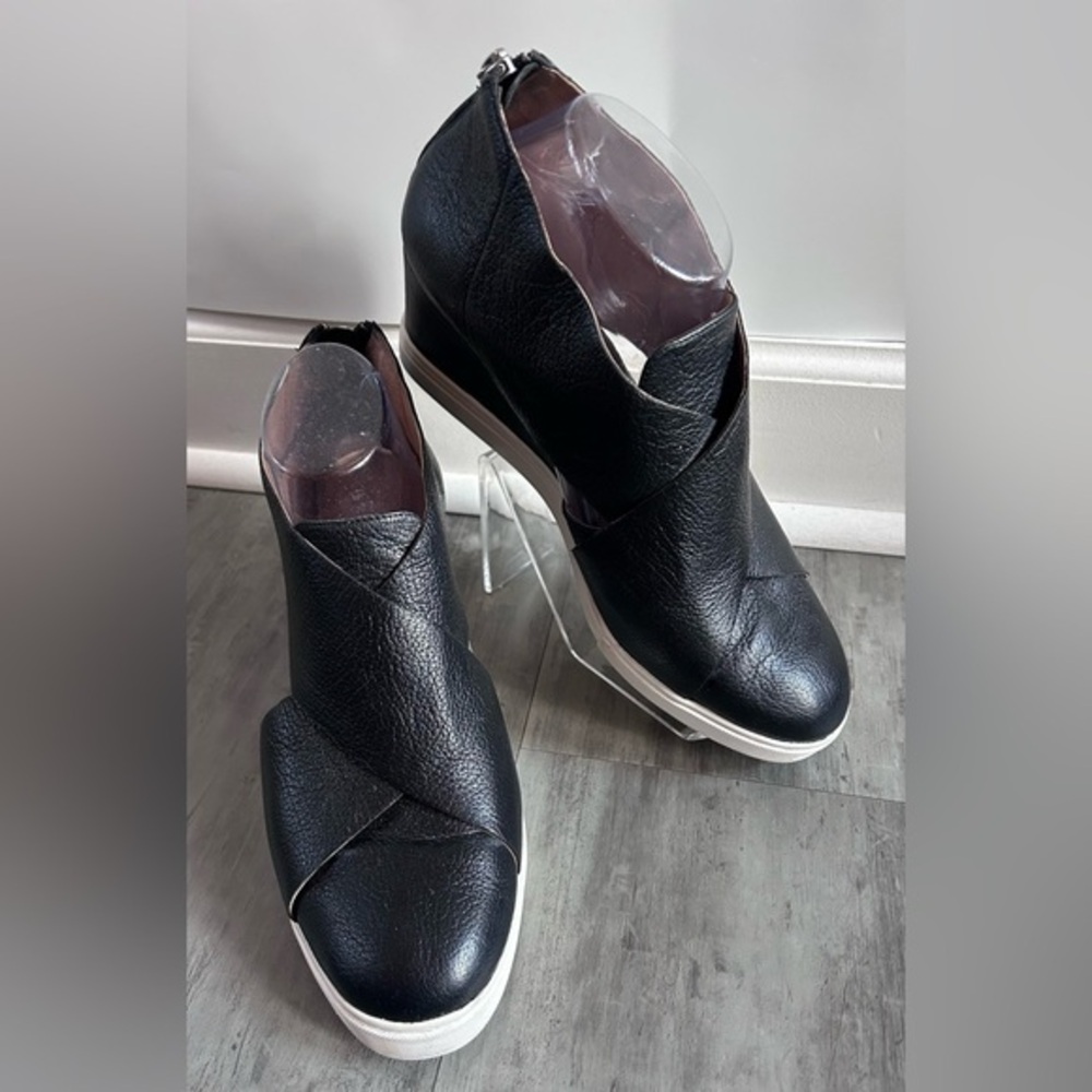 Linea Paolo Leather Wedge Booties Black Zip Comfort Shoes Modern Minimalist